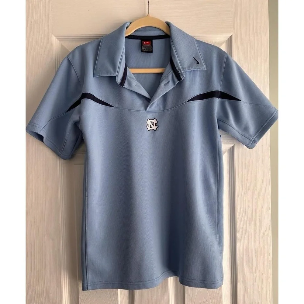 NIKE UNC Tar Heels Polo Shirt Boys LG 16-18 Dri-FIT Light Blue Collegiate Golf - Picture 2 of 10